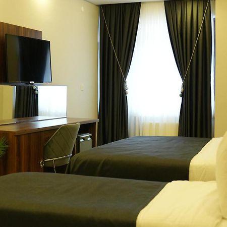 Grand Krone Hotel Çınarcık Buitenkant foto