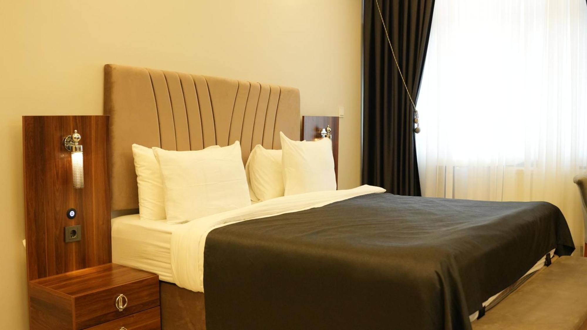 Grand Krone Hotel Çınarcık Buitenkant foto
