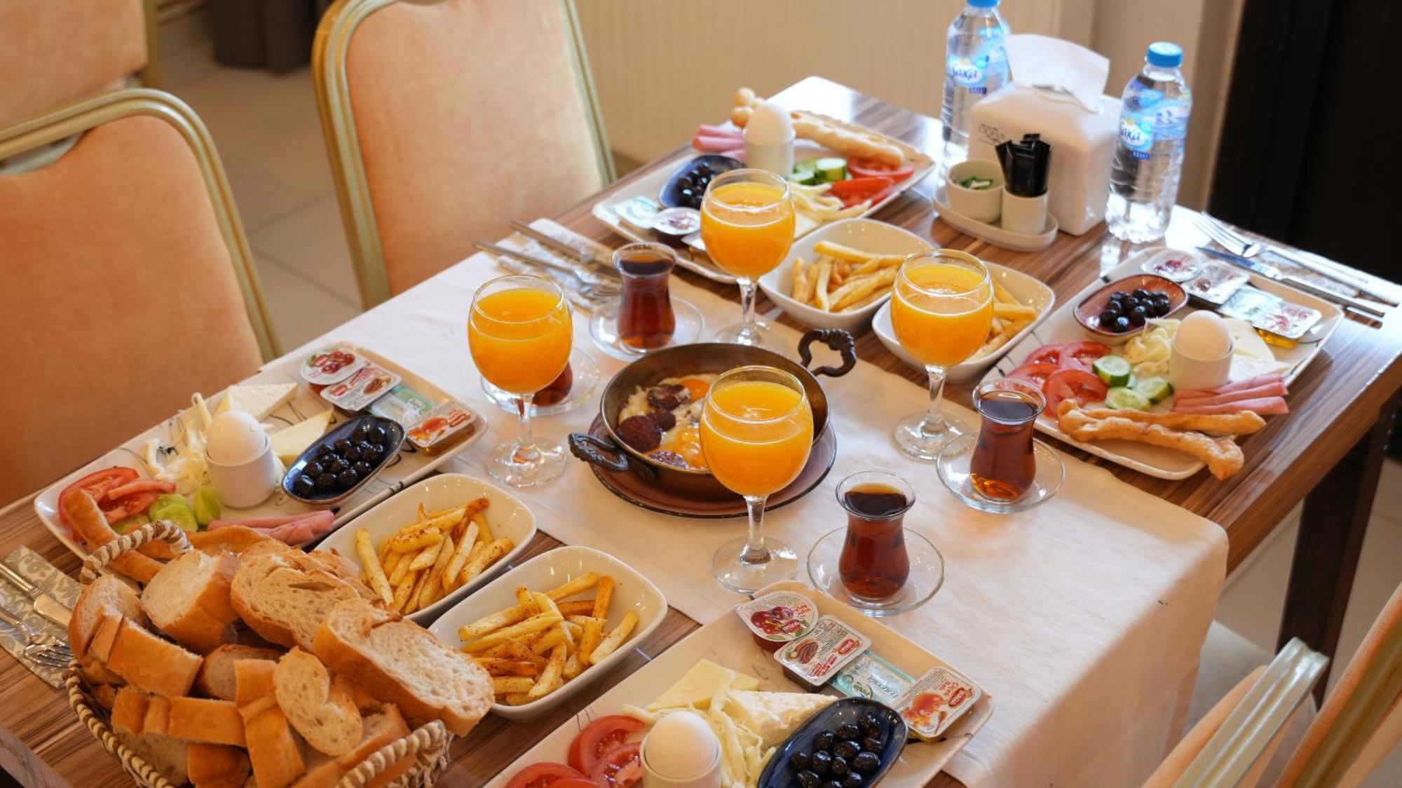 Grand Krone Hotel Çınarcık Buitenkant foto